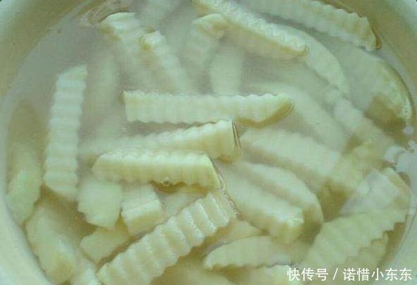  狼牙土豆|小夫妻小吃摊每份只卖3元，但每天收入却上千，好吃到没朋友！