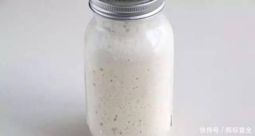 2倍大小|别再用酵母了,教你自制天然酵母,包子又白又胖,大厨不说的秘密