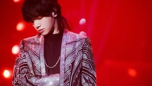  歪曲|那些年华晨宇在综艺节目里的“人设”和其背后的故事