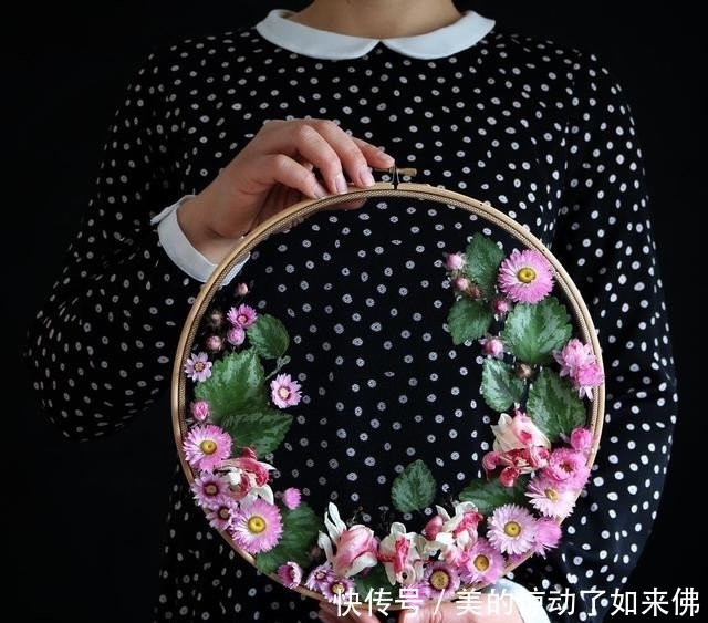 刺绣|在英国家庭主妇的天马行空下,一幅带着仙气的刺绣呈现在人们眼前