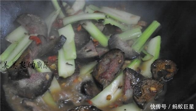 块钱|天热变热没胃口,吃它准没错!2块钱能炒1大锅,最牛米饭杀手