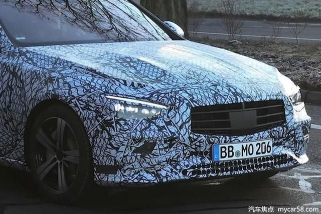  级谍|沿用新S级内饰布局全新一代奔驰C级谍照曝光