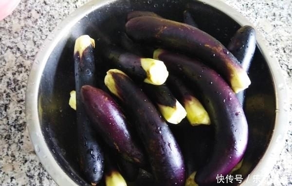 选茄子的时|看完马伊琍的“晚餐”,回家照吃了7天真有效,原来这样可以瘦身