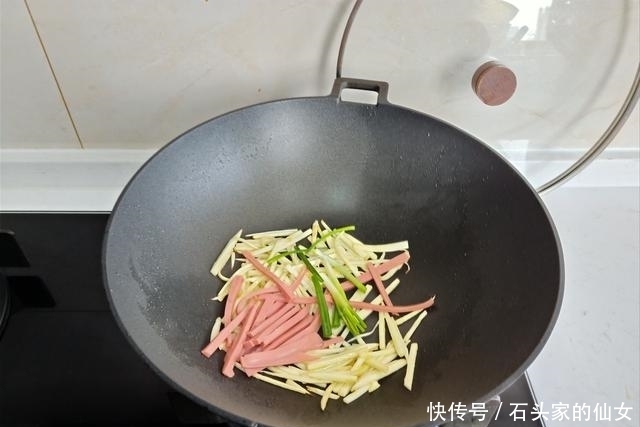 秋天|秋天渐凉别乱吃,晒晒我的“轻食”餐,5元钱不到暖胃好吃
