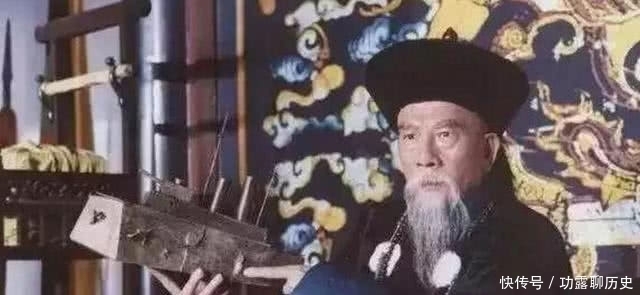 |清朝比和珅还贪的大boss,背景还硬皇帝不敢动,灭大清却毫不含糊