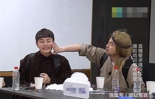 当众|贾乃亮有多卑微?被岳云鹏当众扇耳光,还得说谢谢!