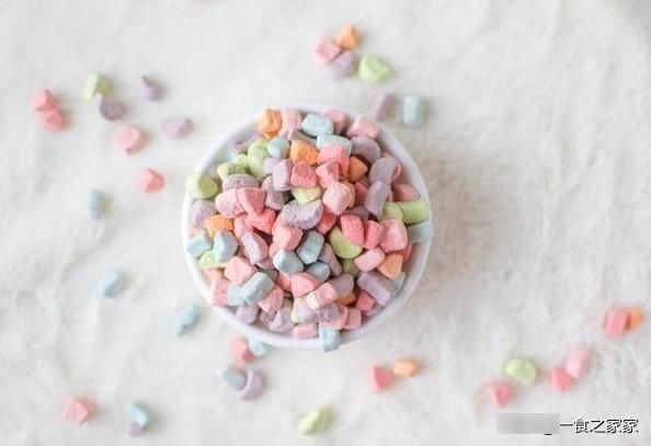 暴露|6种暴露年龄的糖,吃过3种的是大叔辈,第二种我超爱,你吃过吗