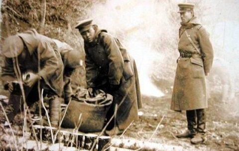 中国人|日本人在东北的暴行：收不到家人的信，将邮递员打得遍体鳞伤