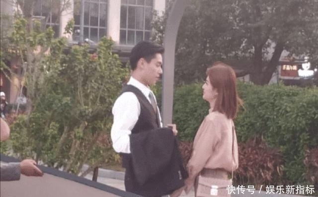 不用|胡一天:我终于不用低头拍了,乔欣:我可以穿高跟鞋拍摄