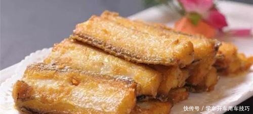 炸出的带|干炸带鱼，直接拍粉炸就错了，难怪腥气不好吃，大厨这样做才对